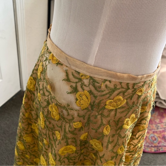 Darling Vintage Skirt with Crinoline, Wounded Bird - Picture 11 of 11